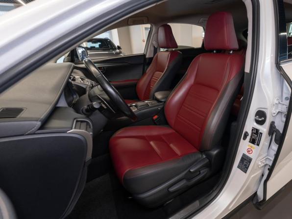 Lexus NX I Рестайлинг с пробегом 2017 года, цена 3 450 000 рублей, 112359 км, внедорожник, Автокод Объявления
