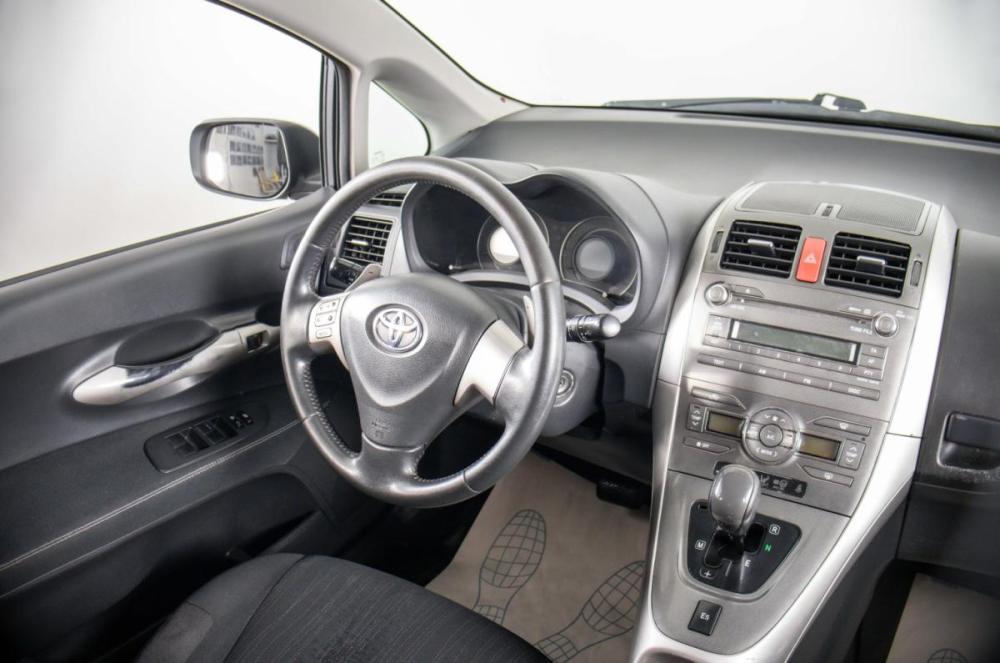 Toyota Auris I Пермь  - изображение 12