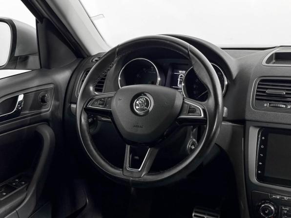 Skoda Yeti I Рестайлинг с пробегом 2017 года, цена 1 467 980 рублей, 96123 км, внедорожник, Автокод Объявления