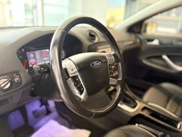 Ford Mondeo IV Рестайлинг с пробегом 2013 года, цена 901 000 рублей, 168659 км, седан, Автокод Объявления