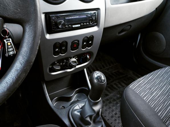 Renault Sandero I с пробегом 2011 года, цена 376 000 рублей, 213220 км, хэтчбек, Автокод Объявления