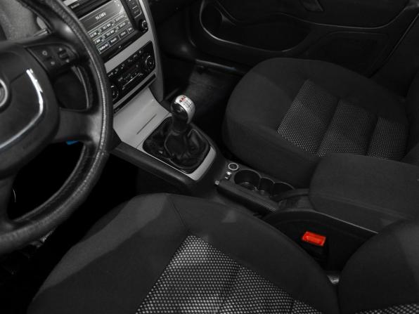 Skoda Octavia II (A5) Рестайлинг с пробегом 2010 года, цена 845 000 рублей, 558878 км, универсал, Автокод Объявления