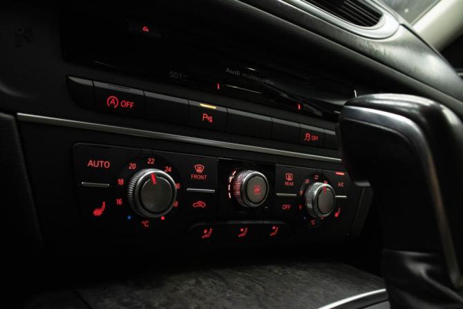 Audi A6 IV (C7) Рестайлинг с пробегом 2017 года, цена 2 249 000 рублей, 130046 км, седан, Автокод Объявления