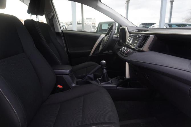 Toyota RAV4 IV (XA40) с пробегом 2013 года, цена 2 300 000 рублей, 25785 км, внедорожник, Автокод Объявления