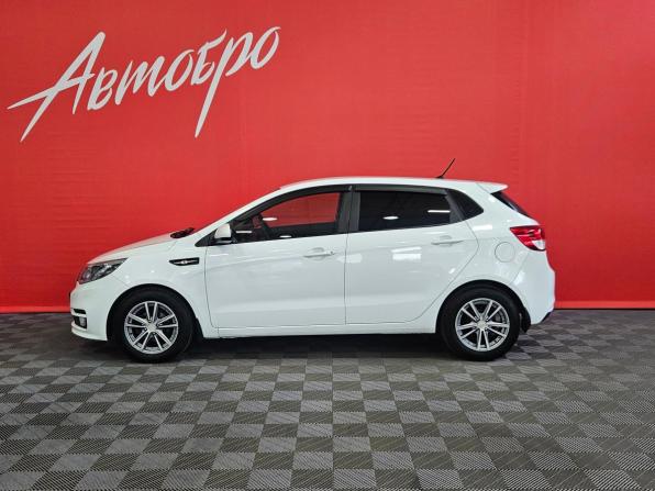 Kia Rio III Рестайлинг с пробегом 2016 года, цена 1 150 000 рублей, 133292 км, хэтчбек, Автокод Объявления