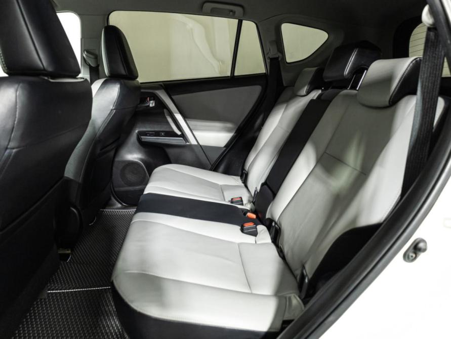 Toyota RAV4 IV (XA40) Рестайлинг Санкт-Петербург  - изображение 10