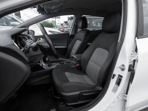 Kia Ceed II Рестайлинг с пробегом 2017 года, цена 1 175 000 рублей, 195265 км, хэтчбек, Автокод Объявления