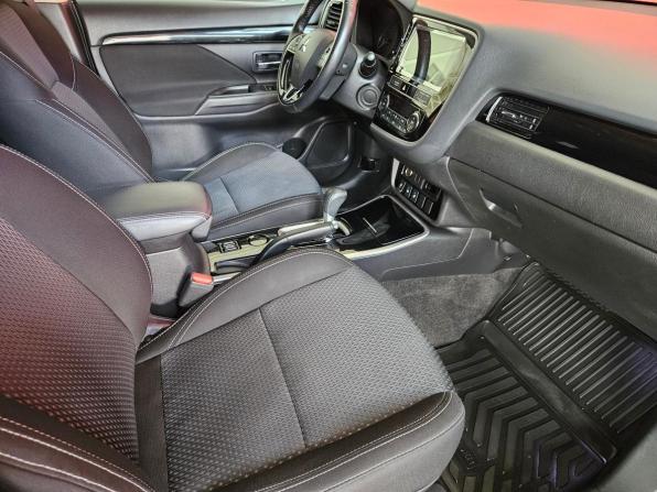 Mitsubishi Outlander III Рестайлинг 3 с пробегом 2018 года, цена 1 950 000 рублей, 68692 км, внедорожник, Автокод Объявления