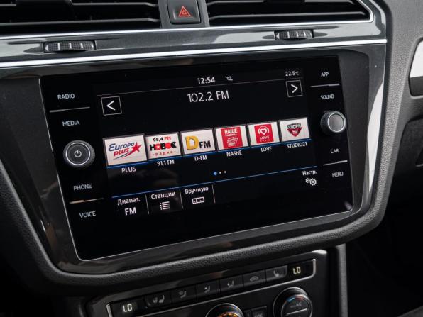 Volkswagen Tiguan II с пробегом 2019 года, цена 2 219 000 рублей, 101620 км, внедорожник, Автокод Объявления