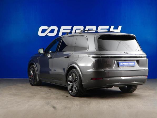 Li Auto (Lixiang) L9 I Рестайлинг с пробегом 2024 года, цена 5 850 000 рублей, 103657 км, внедорожник, Автокод Объявления