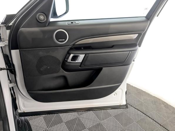 Land Rover Discovery V с пробегом 2020 года, цена 5 880 000 рублей, 69388 км, внедорожник, Автокод Объявления