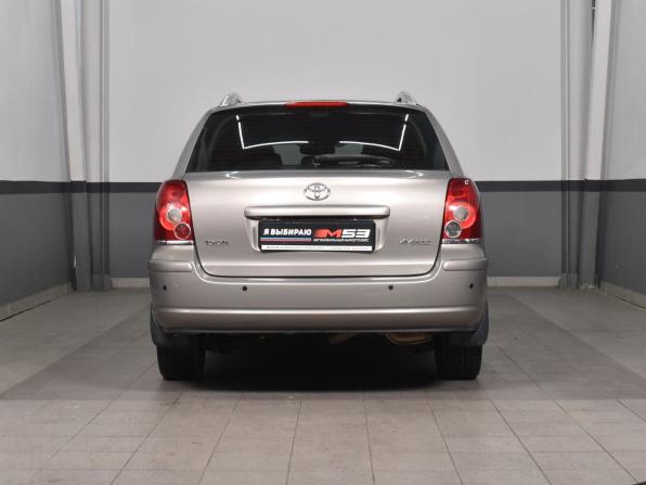 Toyota Avensis II Рестайлинг с пробегом 2006 года, цена 899 999 рублей, 212108 км, универсал, Автокод Объявления