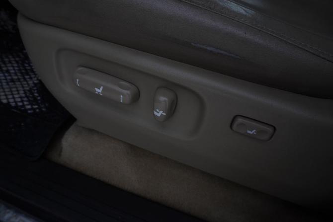Toyota Land Cruiser 200 Series с пробегом 2010 года, цена 2 495 000 рублей, 323045 км, внедорожник, Автокод Объявления