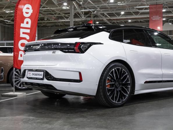 Zeekr 001 I с пробегом 2023 года, цена 4 460 000 рублей, 31369 км, лифтбек, Автокод Объявления