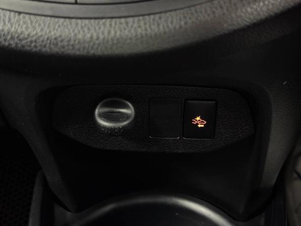 Toyota Vitz III (XP130) Рестайлинг с пробегом 2017 года, цена 1 069 000 рублей, 160752 км, хэтчбек, Автокод Объявления