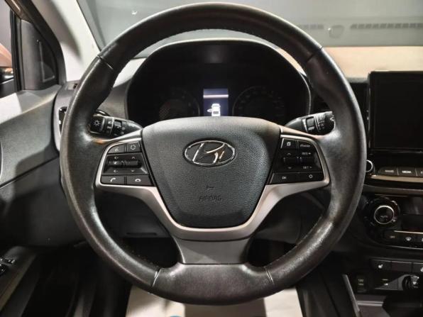 Hyundai Solaris II Рестайлинг с пробегом 2021 года, цена 1 499 000 рублей, 114287 км, седан, Автокод Объявления
