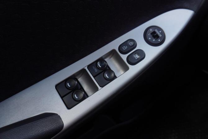 Hyundai Solaris I с пробегом 2013 года, цена 699 000 рублей, 268929 км, хэтчбек, Автокод Объявления
