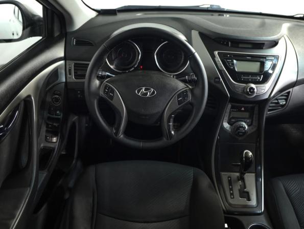 Hyundai Elantra V (MD) Рестайлинг с пробегом 2013 года, цена 849 000 рублей, 257687 км, седан, Автокод Объявления