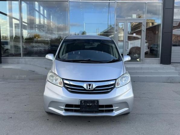 Honda Freed I Рестайлинг с пробегом 2012 года, цена 1 020 000 рублей, 148222 км, компактвэн, Автокод Объявления