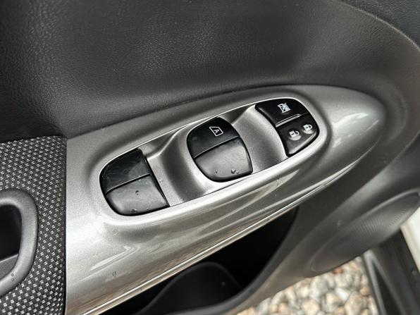 Nissan Juke I с пробегом 2011 года, цена 899 000 рублей, 122464 км, внедорожник, Автокод Объявления