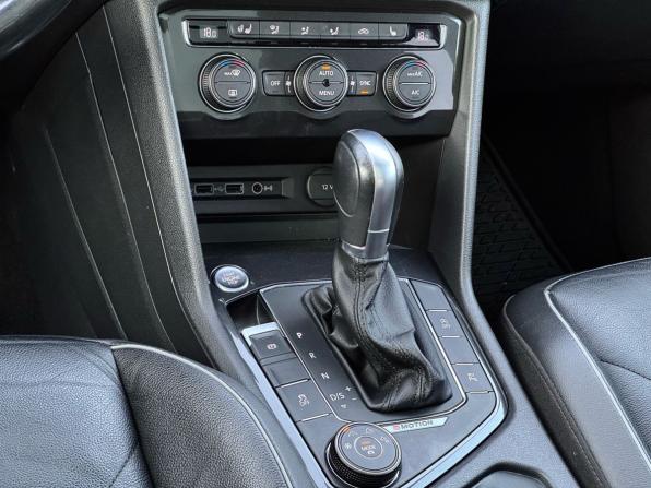 Volkswagen Tiguan II с пробегом 2018 года, цена 2 699 000 рублей, 136821 км, внедорожник, Автокод Объявления