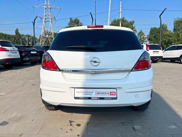 Opel Astra H Рестайлинг с пробегом 2014 года, цена 686 900 рублей, 140229 км, хэтчбек, Автокод Объявления