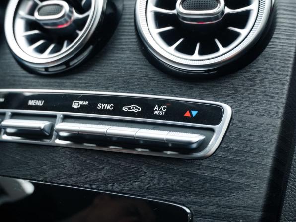 Mercedes-Benz C-Класс IV (W205) с пробегом 2015 года, цена 2 189 900 рублей, 185000 км, седан, Автокод Объявления