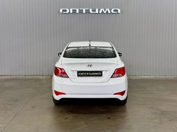 Hyundai Solaris I Рестайлинг с пробегом 2016 года, цена 837 000 рублей, 108960 км, седан, Автокод Объявления