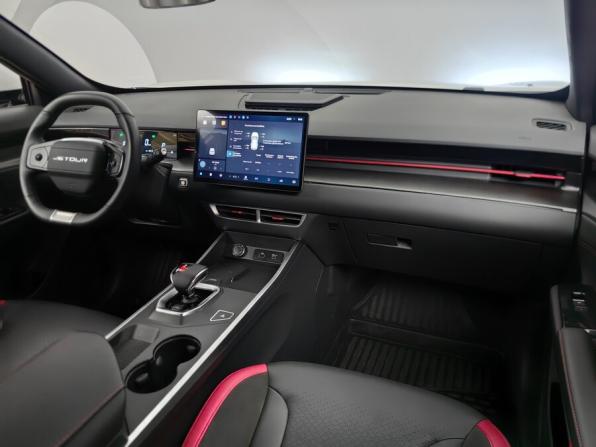 JETOUR DASHING I с пробегом 2024 года, цена 1 895 000 рублей, 26818 км, внедорожник, Автокод Объявления
