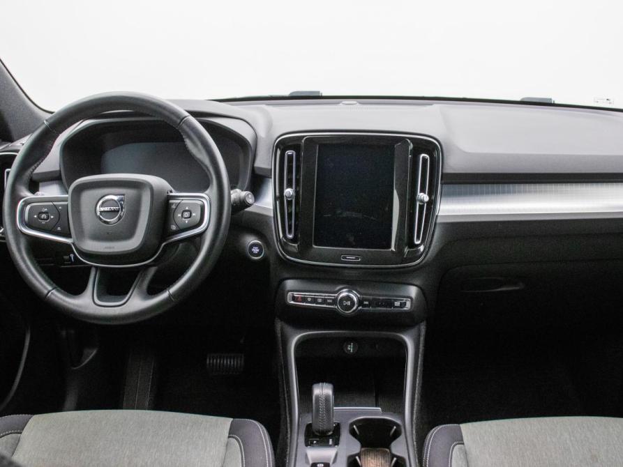 Volvo XC40 I Москва  - изображение 13
