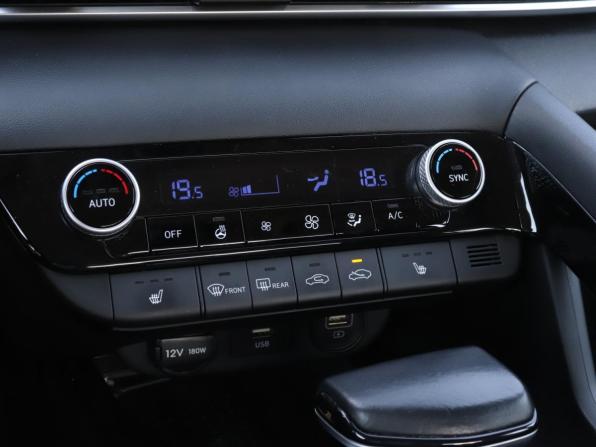 Hyundai Elantra VII (CN7) с пробегом 2022 года, цена 2 190 000 рублей, 38796 км, седан, Автокод Объявления