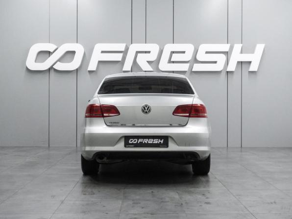 Volkswagen Passat B7 с пробегом 2012 года, цена 899 000 рублей, 185704 км, седан, Автокод Объявления