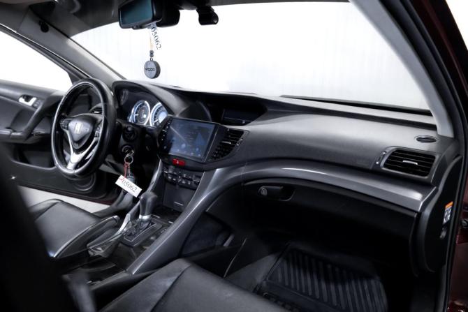 Honda Accord VIII Рестайлинг с пробегом 2012 года, цена 1 475 000 рублей, 286000 км, седан, Автокод Объявления