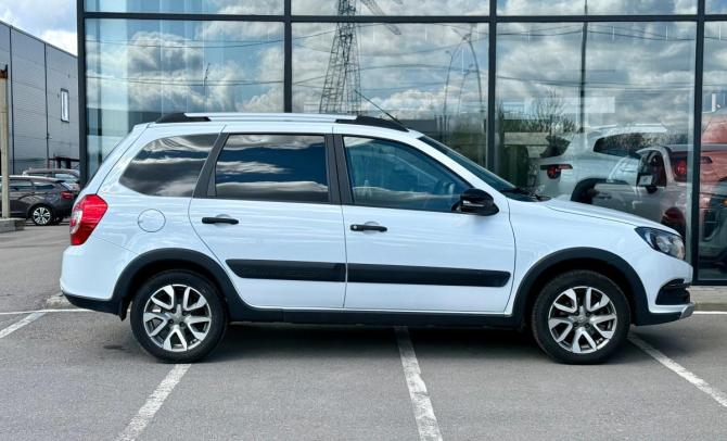 Lada (ВАЗ) Granta I Рестайлинг с пробегом 2023 года, цена 739 000 рублей, 102000 км, универсал, Автокод Объявления