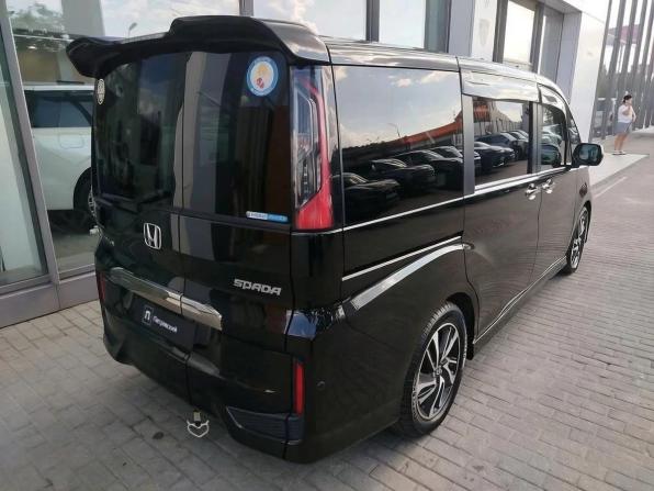 Honda Stepwgn V с пробегом 2016 года, цена 1 850 000 рублей, 96573 км, минивэн, Автокод Объявления
