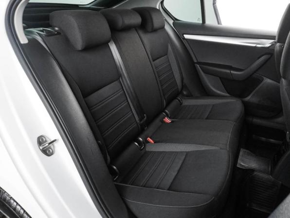 Skoda Octavia III (A7) Рестайлинг с пробегом 2019 года, цена 1 499 000 рублей, 197964 км, лифтбек, Автокод Объявления