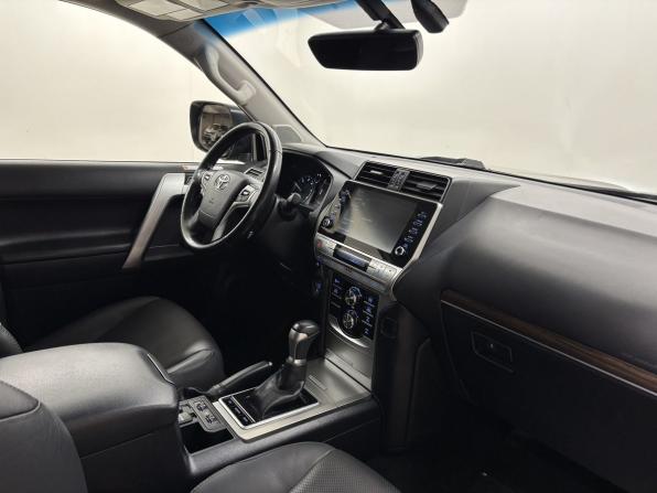Toyota Land Cruiser Prado 150 Series Рестайлинг 3 с пробегом 2021 года, цена 6 898 000 рублей, 99588 км, внедорожник, Автокод Объявления