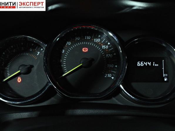 Renault Sandero II Рестайлинг с пробегом 2018 года, цена 1 437 000 рублей, 66312 км, хэтчбек, Автокод Объявления