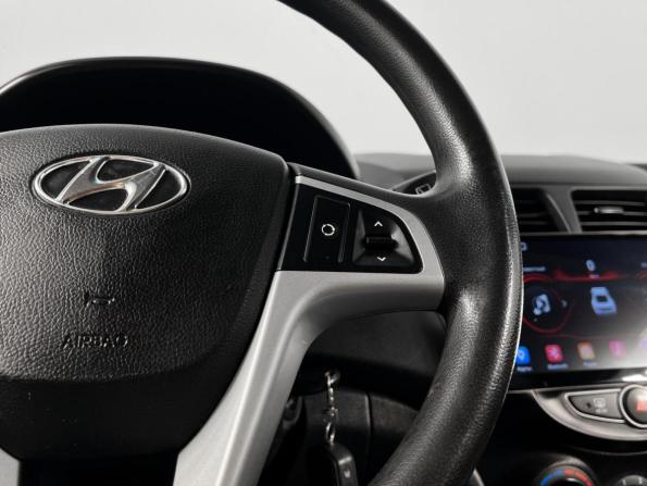 Hyundai Solaris I с пробегом 2012 года, цена 698 900 рублей, 167394 км, хэтчбек, Автокод Объявления