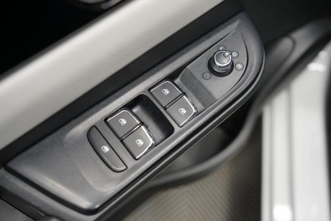 Evolute i-PRO с пробегом 2023 года, цена 1 288 000 рублей, 152853 км, седан, Автокод Объявления