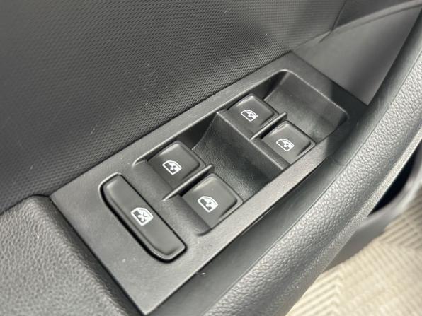 Volkswagen Polo VI с пробегом 2021 года, цена 1 599 000 рублей, 97937 км, лифтбек, Автокод Объявления