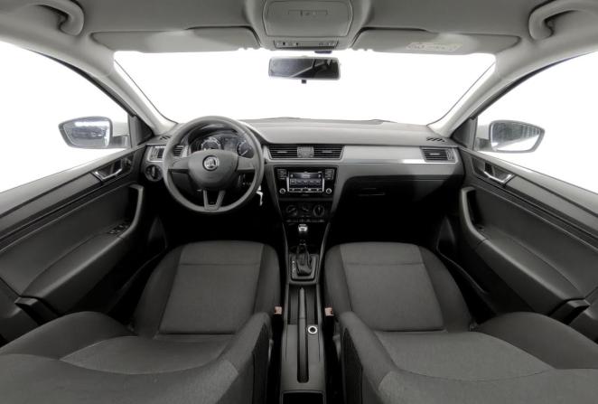Skoda Rapid I Рестайлинг с пробегом 2019 года, цена 1 385 000 рублей, 47800 км, лифтбек, Автокод Объявления