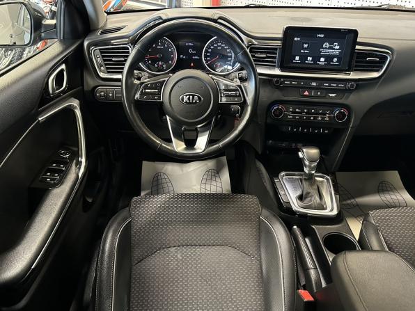 Kia Ceed III с пробегом 2018 года, цена 960 000 рублей, 61495 км, хэтчбек, Автокод Объявления