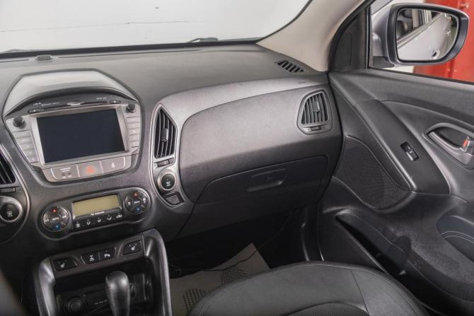 Hyundai ix35 I Рестайлинг с пробегом 2013 года, цена 1 239 000 рублей, 205000 км, внедорожник, Автокод Объявления