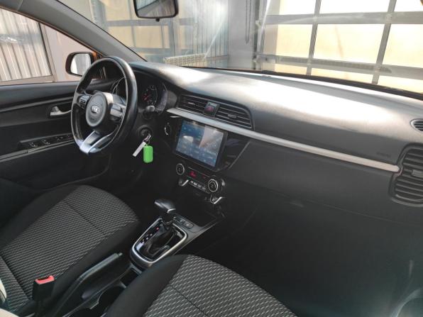 Kia Rio IV с пробегом 2017 года, цена 1 475 000 рублей, 61500 км, седан, Автокод Объявления