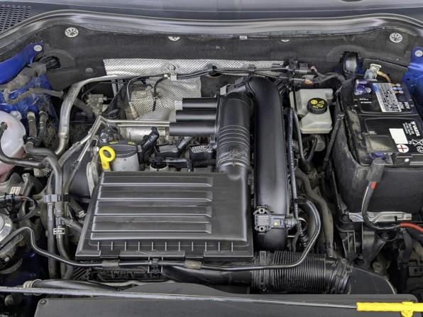 Skoda Karoq I с пробегом 2021 года, цена 2 415 000 рублей, 47430 км, внедорожник, Автокод Объявления