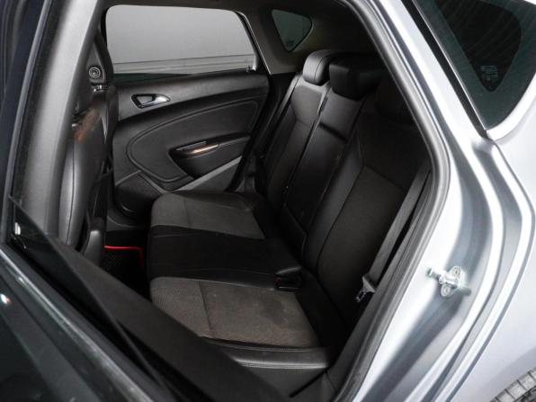 Opel Astra J с пробегом 2010 года, цена 690 000 рублей, 211763 км, хэтчбек, Автокод Объявления