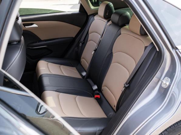 Chevrolet Monza II с пробегом 2022 года, цена 1 549 000 рублей, 53027 км, седан, Автокод Объявления