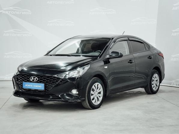 Hyundai Solaris II Рестайлинг с пробегом 2020 года, цена 1 370 000 рублей, 68000 км, седан, Автокод Объявления