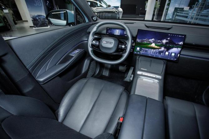 Новый Omoda C7 2026 года, цена 3 299 000 рублей, внедорожник, Автокод Объявления